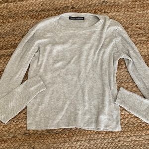 Brandy Melville sweater